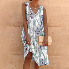 Last inn bildet i Galleri-visningsprogrammet, Trykk kjole med V-hals