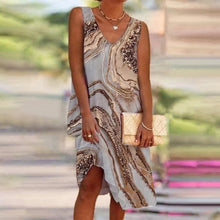 Last inn bildet i Galleri-visningsprogrammet, Trykk kjole med V-hals