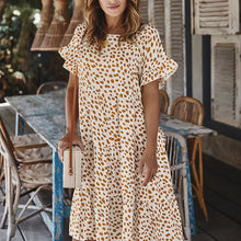 Last inn bildet i Galleri-visningsprogrammet, Prikkete kjole med volanger erme