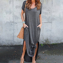 Last inn bildet i Galleri-visningsprogrammet, V-hals kjole med lommer og splitt