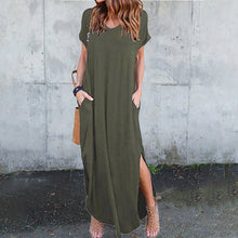 Last inn bildet i Galleri-visningsprogrammet, V-hals kjole med lommer og splitt