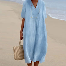 Last inn bildet i Galleri-visningsprogrammet, V-hals ensfarget kjole med korte ermer