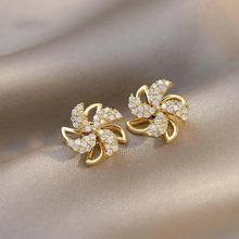 Last inn bildet i Galleri-visningsprogrammet, Roterende vindmølleøreringer