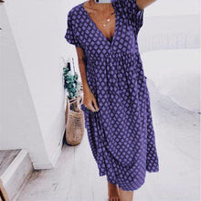 Last inn bildet i Galleri-visningsprogrammet, Trykt kortermet kjole med V-hals