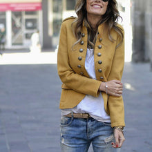 Last inn bildet i Galleri-visningsprogrammet, Blazer med knapper