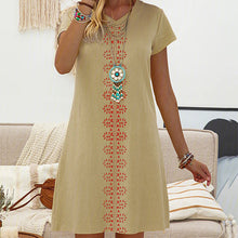 Last inn bildet i Galleri-visningsprogrammet, Kortermet trykt kjole med V-hals