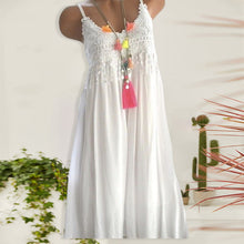 Last inn bildet i Galleri-visningsprogrammet, Ensfarget strand-kjole med blonder