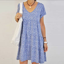 Last inn bildet i Galleri-visningsprogrammet, Kortermet trykt kjole med rund hals