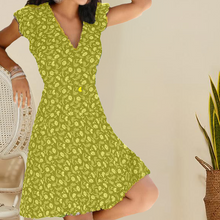 Last inn bildet i Galleri-visningsprogrammet, V-hals Kjole med Blomster-trykk