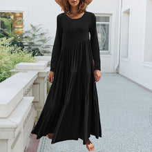 Last inn bildet i Galleri-visningsprogrammet, Asymmetrisk langt skjørt med rund hals