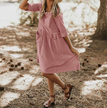 Last inn bildet i Galleri-visningsprogrammet, Stripete fritidskjole med rund hals og løs passform