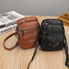 Last inn bildet i Galleri-visningsprogrammet, Klassisk mini crossbody-veske