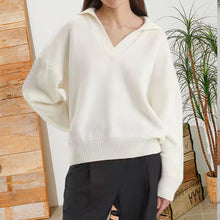 Last inn bildet i Galleri-visningsprogrammet, Strikket genser med krage