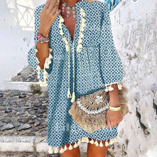 Last inn bildet i Galleri-visningsprogrammet, V-hals Kjole med Volanger og Frynser