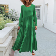 Last inn bildet i Galleri-visningsprogrammet, Asymmetrisk langt skjørt med rund hals