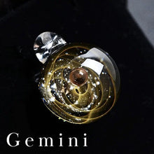 Last inn bildet i Galleri-visningsprogrammet, Kosmisk stjerneklart halskjede med glassperler