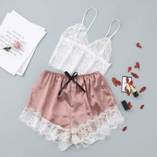 Last inn bildet i Galleri-visningsprogrammet, Cami pyjamassett med blonder