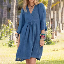 Last inn bildet i Galleri-visningsprogrammet, Uformelt kjole med v-hals