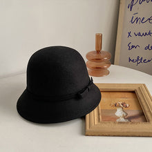 Last inn bildet i Galleri-visningsprogrammet, Fiskerlue i ull i tweed