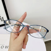 Last inn bildet i Galleri-visningsprogrammet, blått lys blokkerende briller for kvinner