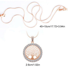 Last inn bildet i Galleri-visningsprogrammet, Uthult strassbelagt Livets Tre halskjede