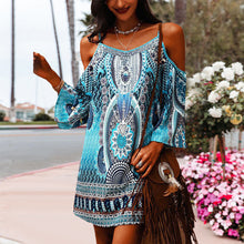 Last inn bildet i Galleri-visningsprogrammet, Blå kjole med kald skulderprint