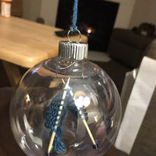 Last inn bildet i Galleri-visningsprogrammet, Knitting Christmas Ornament