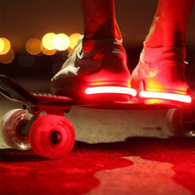 Last inn bildet i Galleri-visningsprogrammet, LED-lys skoklype for løping om natten