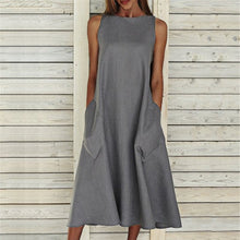 Last inn bildet i Galleri-visningsprogrammet, Ensfarget ermeløs kjole med rund hals