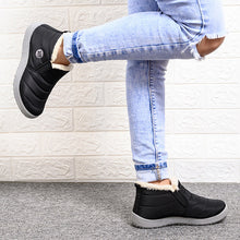 Last inn bildet i Galleri-visningsprogrammet, Vanntette og sklisikre snøsko