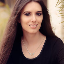 Last inn bildet i Galleri-visningsprogrammet, Skinnende halskjede med englevinger