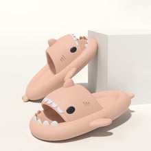 Last inn bildet i Galleri-visningsprogrammet, Tøfler med Hai-Mønster