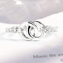 Last inn bildet i Galleri-visningsprogrammet, 'Mor og datter for alltid knyttet'-ring