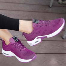Last inn bildet i Galleri-visningsprogrammet, Flyknit joggesko med luftpute og perforert mesh