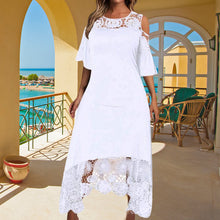 Last inn bildet i Galleri-visningsprogrammet, Volangkjole med blonder