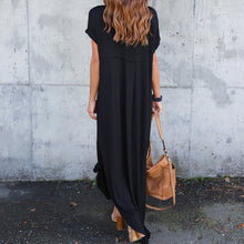 Last inn bildet i Galleri-visningsprogrammet, V-hals kjole med lommer og splitt