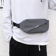 Last inn bildet i Galleri-visningsprogrammet, Multifunctional breast pocket