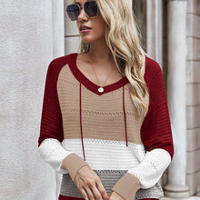 Last inn bildet i Galleri-visningsprogrammet, Strikket genser med hette