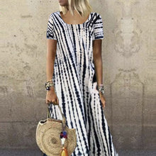 Last inn bildet i Galleri-visningsprogrammet, Kjole med batikk trykk