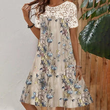 Last inn bildet i Galleri-visningsprogrammet, Slank kjole med blonder