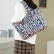 Last inn bildet i Galleri-visningsprogrammet, Fasjonable trykt håndveske