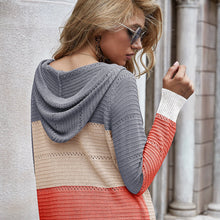 Last inn bildet i Galleri-visningsprogrammet, Strikket genser med hette