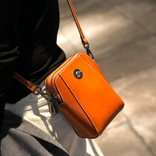 Last inn bildet i Galleri-visningsprogrammet, Oil Waxed Leather Small Bag