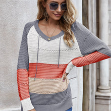 Last inn bildet i Galleri-visningsprogrammet, Strikket genser med hette