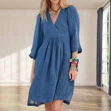 Last inn bildet i Galleri-visningsprogrammet, Uformelt kjole med v-hals