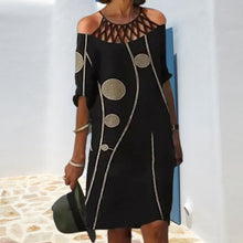 Last inn bildet i Galleri-visningsprogrammet, Elegant svart kjole med trykk