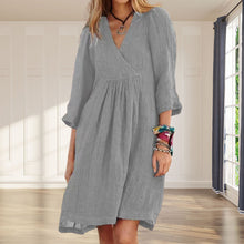 Last inn bildet i Galleri-visningsprogrammet, Uformelt kjole med v-hals