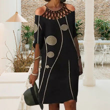 Last inn bildet i Galleri-visningsprogrammet, Elegant svart kjole med trykk