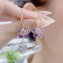 Last inn bildet i Galleri-visningsprogrammet, Simple Zircon Flower Earrings