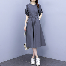 Last inn bildet i Galleri-visningsprogrammet, Slank kjole i midjen